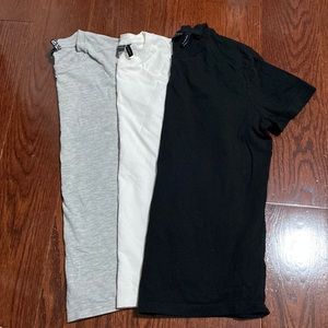 ASOS- set basic tees size 4/ Small